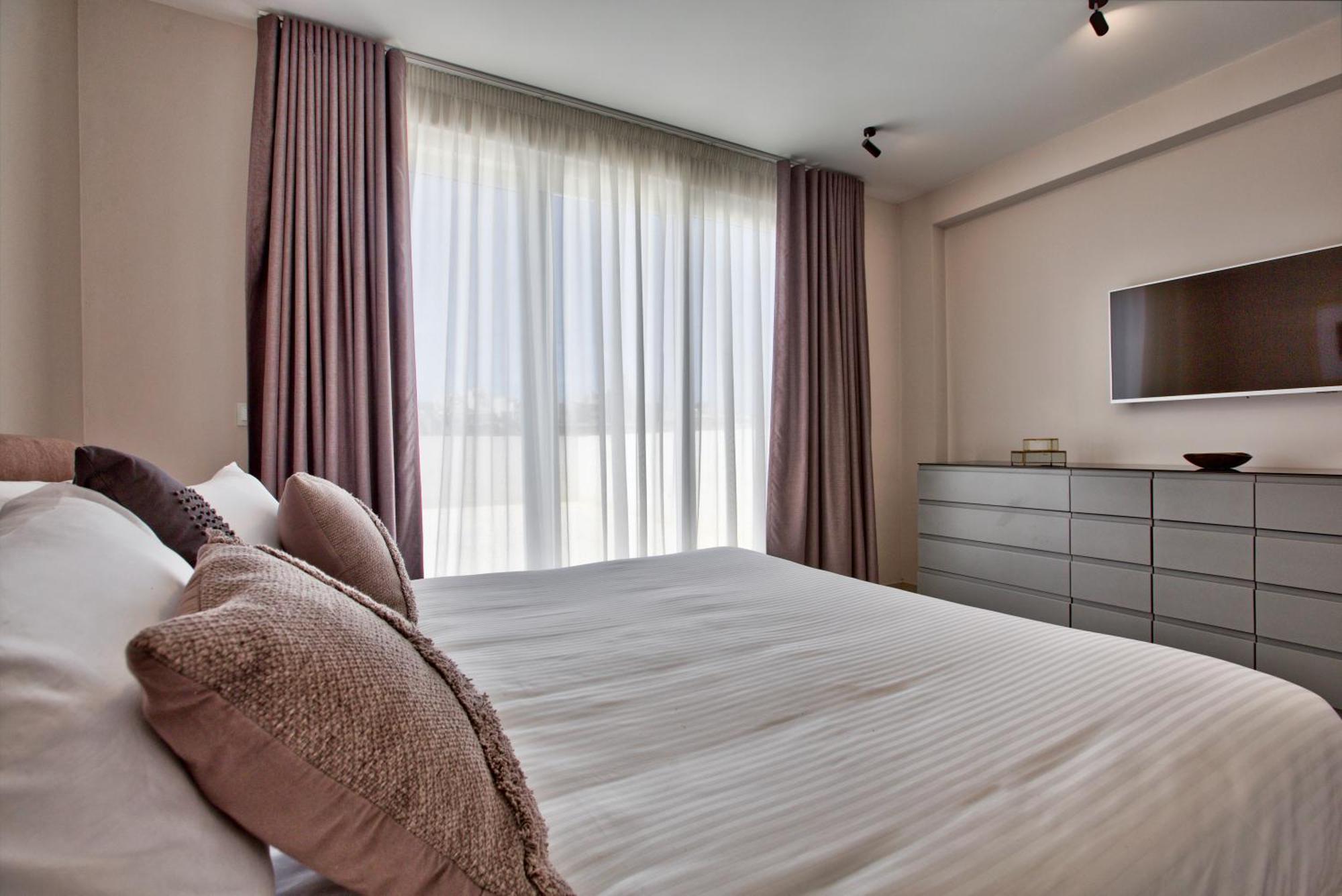 Sea Front Spacious Valletta Views Apartments Sliema Bagian luar foto
